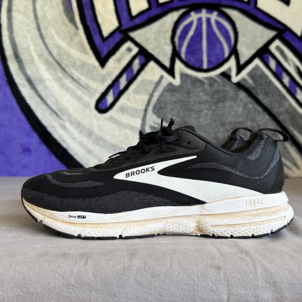Size 13 - Brooks 1104522E090 Trace 4 Men's Running Shoes Black/Grey/White